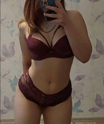 Мадина, 20 лет, 2 размер груди